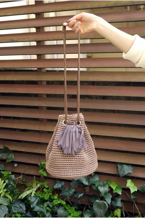 【セール 登場から人気沸騰】 LUDLOW あます ピンク タッセルポシェット バッグ