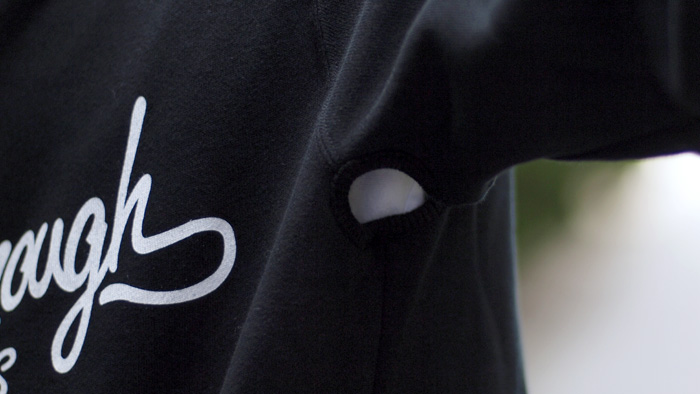 GOODENOUGH_CLASSICS_LOGO_VENTED_HOODIE_2
