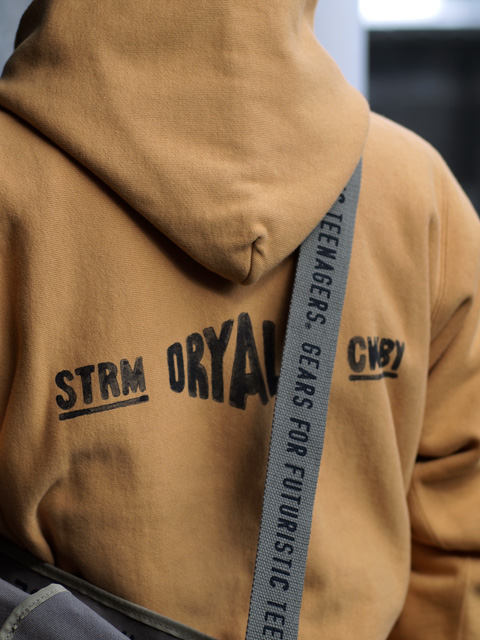 Human_Made_PIZZA_HOODIE_2