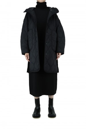 W'S QUILTED LONG COAT -BLACK (WTW21209SK)