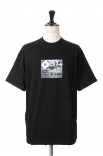 x FRAGMENT DESIGN / T-SHIRT / BLACK (SQ-22SS-ST-01)