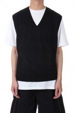 LETTER SQUARE VEST / Black