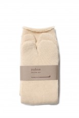 ORGANIC COTTON BLENDED YAK PILLE TABI SOCKS - White