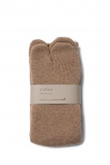 ORGANIC COTTON BLENDED YAK PILLE TABI SOCKS - Brown