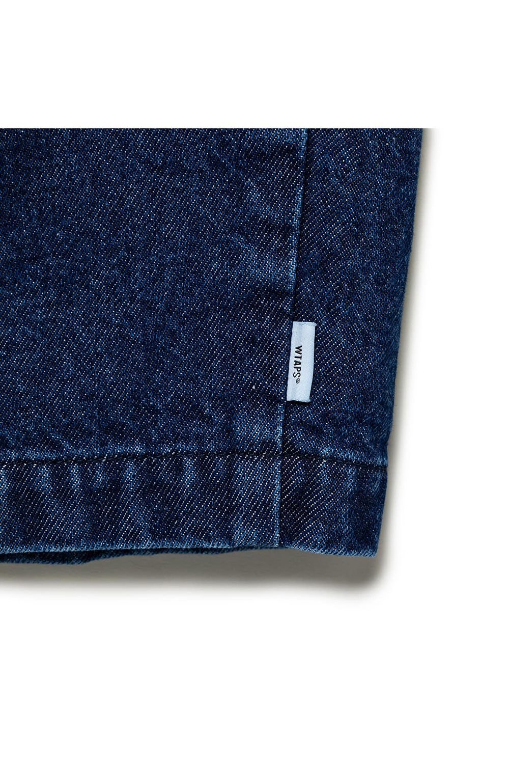 WRKS2001 / SHORTS / COTTON. DENIM / INDIGO (231BRDT-PTM07
