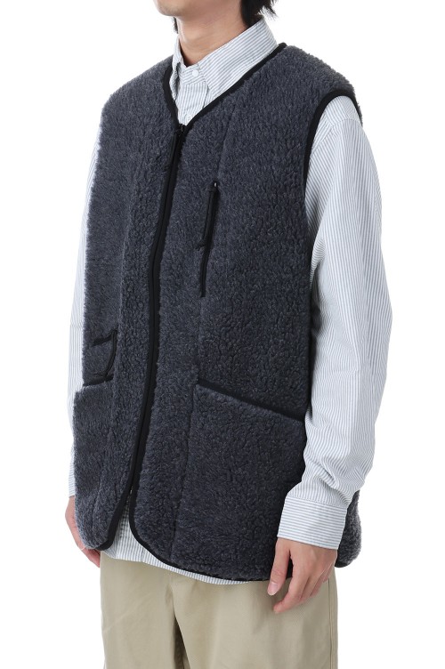 bow.a  WOOL VEST