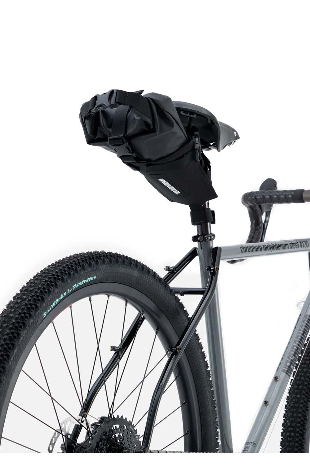 【Neighborhood】自転車用ボトルバッグ BICYCLE SEAT BAG / BLACK (232ZRNH-CG02) | セレクトショップ