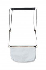 SQUARE ZIP SHOULDER / WHITE（B01-00622-F）