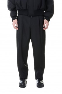 Single Pleat Tapered Trouser / Black（#FG840-083GRB）