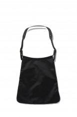 TRIANGLE SHOULDER L 66NY / BLACK（B03-00622-F）