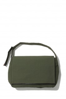 NEWSPAPER SHRINK-ReNY / KHAKI（B06-00122-F）