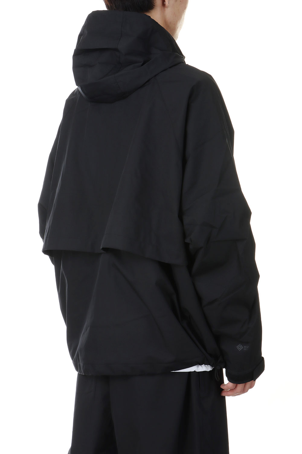 GORE-TEX WINDSTOPPER® TECH SPORTS JACKET – DAIWA PIER39