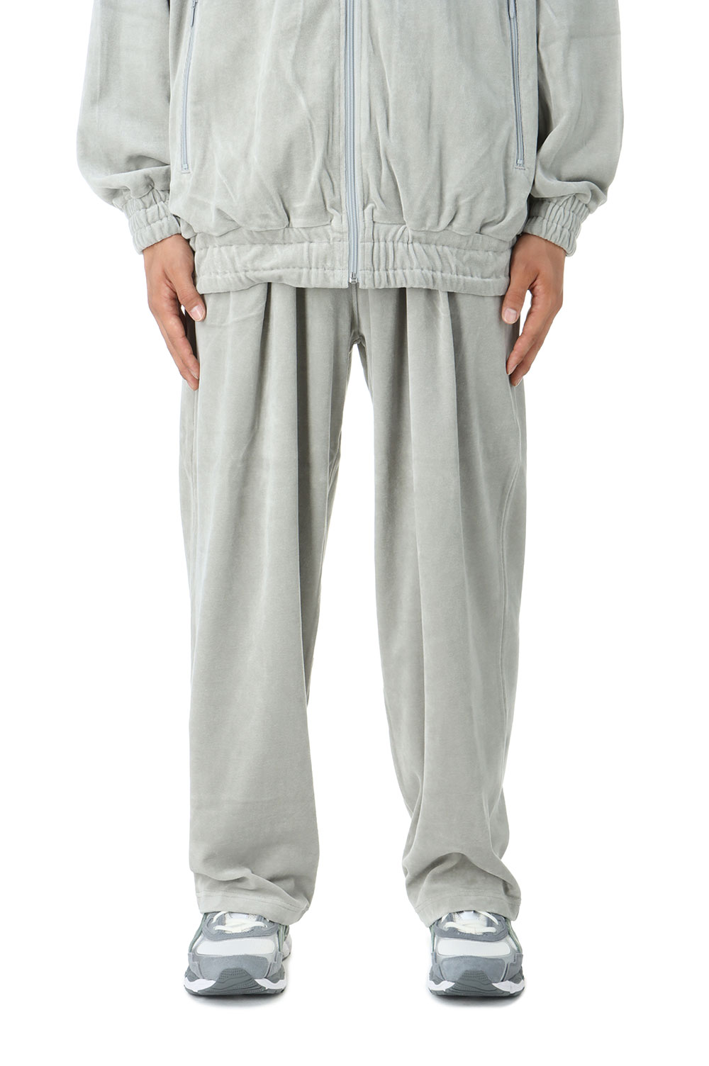 2025人気No.1の Easy Velour Compact Pants セレクト | (GM243-70292) L.GRAY - パンツ
