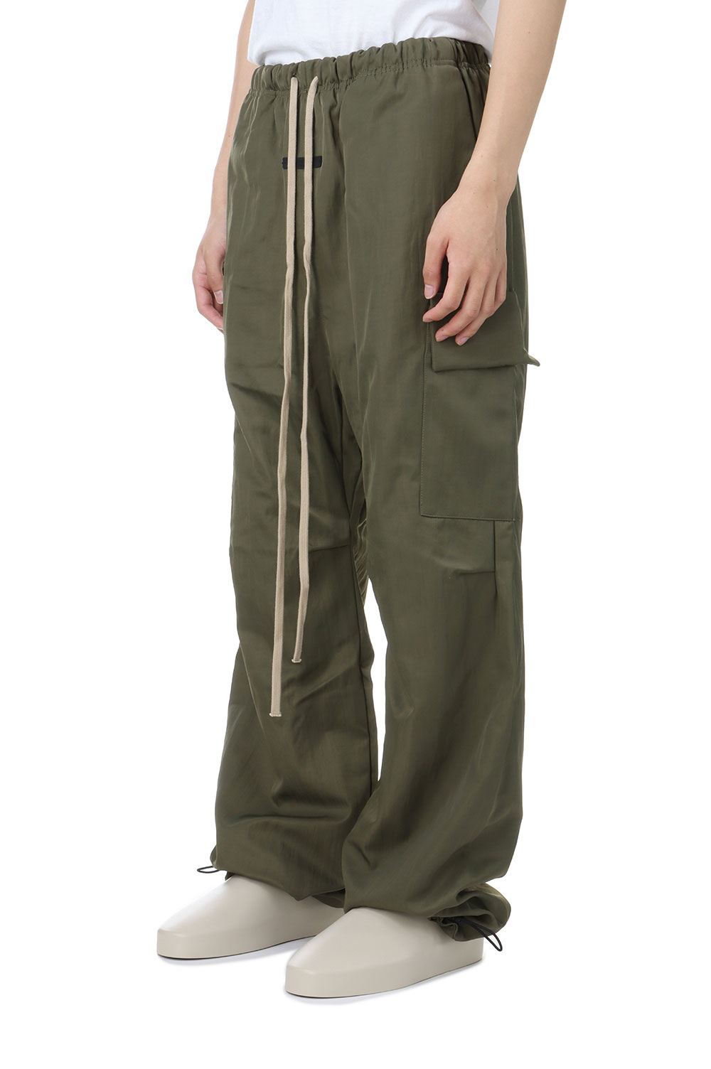 ESSENTIALS TEXTURED NYLON FIELD PANT