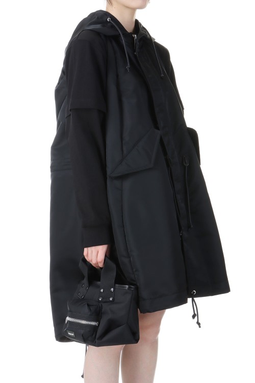【タイムレスな洗練デザイン】 sacai Pocket Tote バッグ Medium Pocket Tote Bag Medium | sacai Official Store サカイ