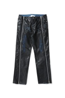 LEATHER COATING DENIM ZIP PANTS - BLACK (25SS13PT302)
