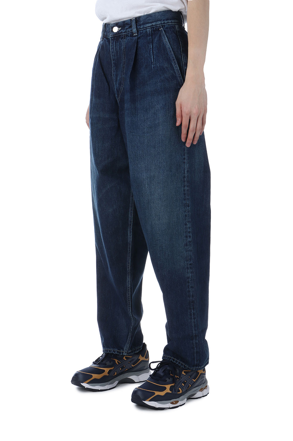 Selvage Denim Two Tuck Tapered Pants - INDIGO_DARK FADE