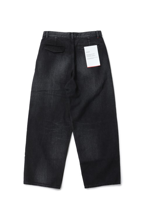 Selvage Denim Two Tuck Pants - BLACK_DARK FADE (GU251-40188DB