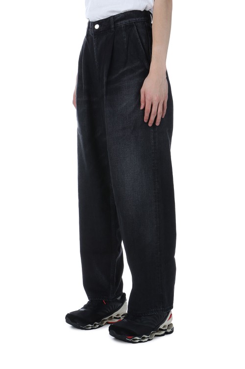 Selvage Denim Two Tuck Pants - BLACK_DARK FADE (GU251