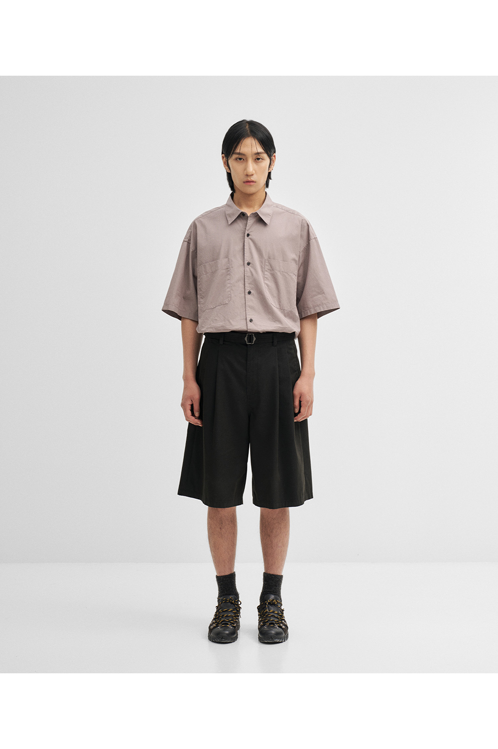 Hemingway Bermuda Pants - Black (AOESPT013) | セレクトショップ