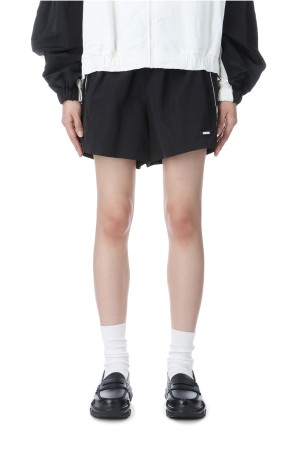 COLOR LINING BANDING SHORTS IN BLACK - BLACK (KM2434PT009M)