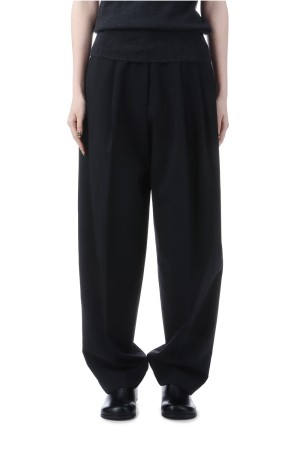 Tapered Tuck Trousers - BLACK (12520710)