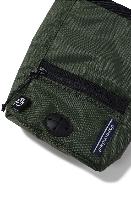 バッグ DESCENDANT HUGG POUCH TAKES HANDS OLIVE HUGG POUCH TAKES HANDS - OLIVE DRAB (252THDS-AC02) | セレクト