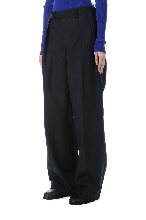 BLUEFACED WOOL TWO-TUCK SLACKS - CHARCOAL NAVY STRIPE (A25AP05BS