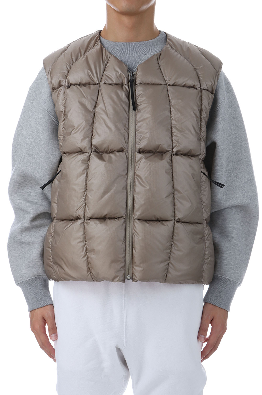 Three-Dimensional Down Light Vest - DUNE(D) (GZ25303) | セレクト