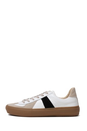 REPRODUCTION OF FOUND for GP GERMAN MILITARY TRAINER - WHITE / BLACK (GU253-90590)