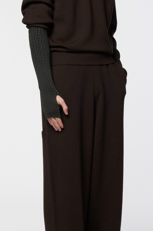 SLANTED ARM WARMER - DK GREY x BLACK (OA-AW25-ACC-106-01
