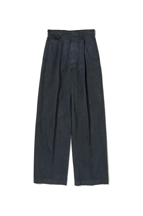 GARMENT-DYED FINX LIGHT CHINO ONE-TUCK WIDE PANTS - BLACK