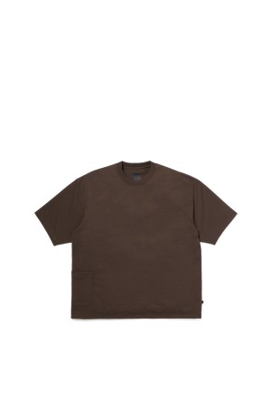 TECH SIDE POCKET S/S TEE - D.BROWN (BE-32026)