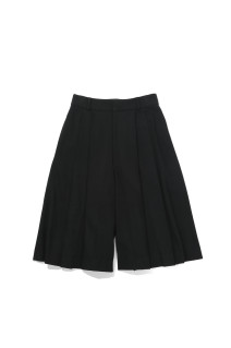 Pleats Bermuda Pants - BLACK (12620707)