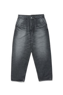 Selvage Denim Two Tuck Tapered Pants - BLACK_LIGHT FADE (GU263-40060LB)