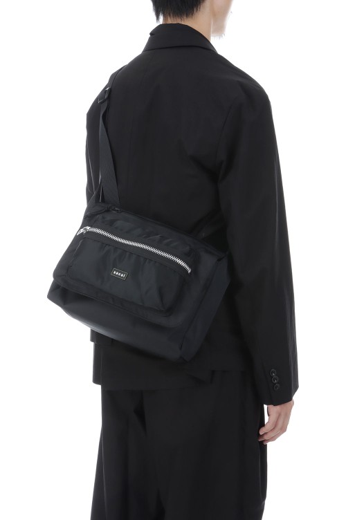 Pocket Shoulder Bag - BLACK 001 (26-01170S) | セレクトショップ 