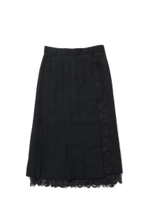 FINE WOOL PLEATED SKIRT WITH LACE TRIM - BLACK (FTC264-0502)