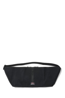 【 × EASTPAK】ESSENTIALS SHELL BAG L - BLACK (BP00029)