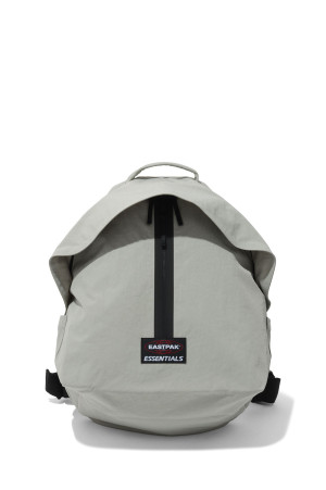 【 × EASTPAK】ESSENTIALS BACKPACK - BEIGE (BP00027)